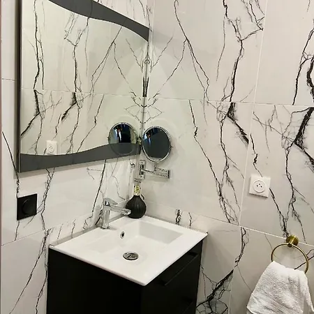 R.Suite Saint-Etienne  Buitenkant foto