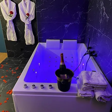 R.Suite Saint-Etienne  Buitenkant foto